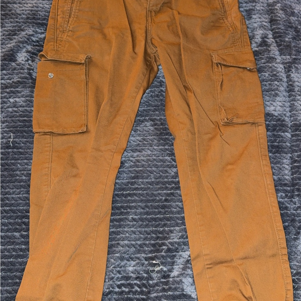 Levi's Men's Cargo Pants in Tan